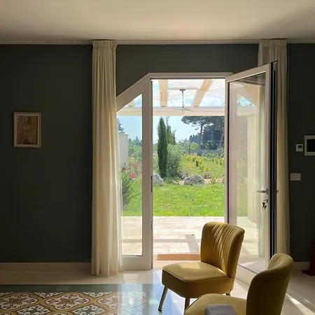 Villa Eirene House - A Due Passi Da Lecce San Ligorio